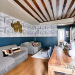 Urban Flat 02 - 4 Bedrooms Flat In Center Of *