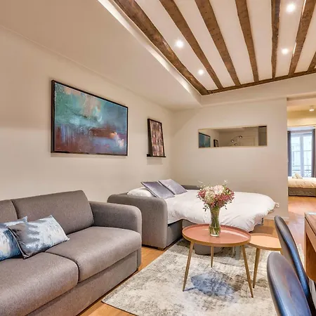 Urban Flat 02 - 4 Bedrooms Flat In Center Of Appartamento
