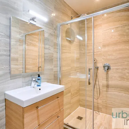 Appartamento Urban Flat 02 - 4 Bedrooms Flat In Center Of Parigi