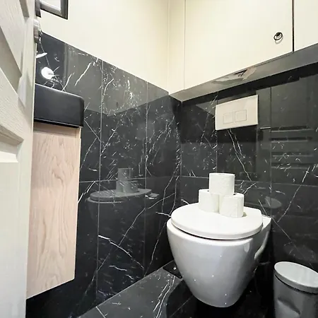 Appartamento Urban Flat 02 - 4 Bedrooms Flat In Center Of Parigi
