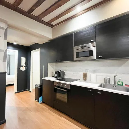 Appartamento Urban Flat 02 - 4 Bedrooms Flat In Center Of