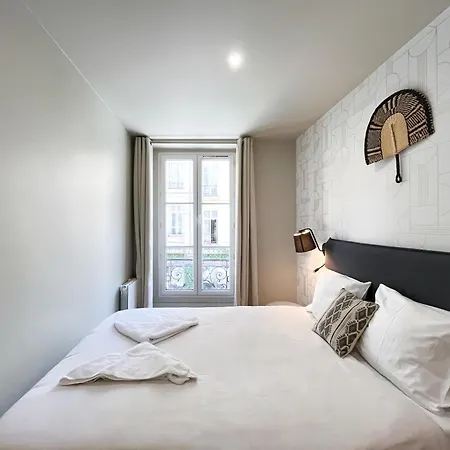 Urban Flat 02 - 4 Bedrooms Flat In Center Of Appartement