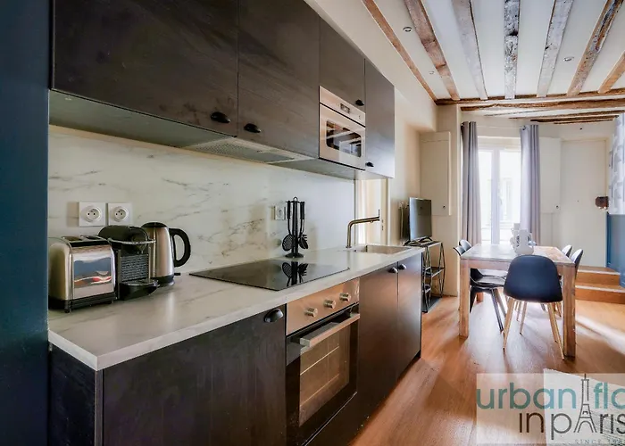 Lejlighed Urban Flat 02 - 4 Bedrooms Flat In Center Of