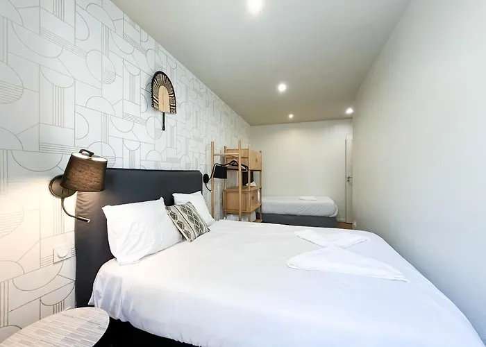Lejlighed Urban Flat 02 - 4 Bedrooms Flat In Center Of
